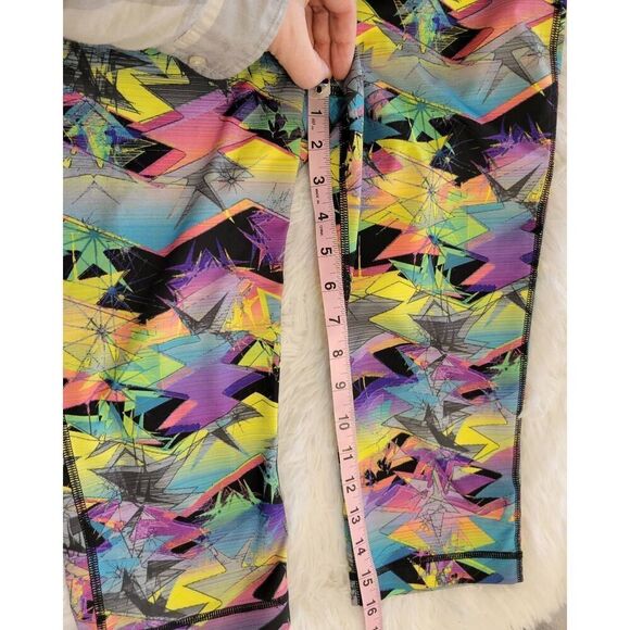 FILA Size Small Cropped Performance Leggings  Multicolor Abstract - Picture 7 of 7